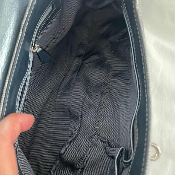 Charlie Lapson Silver Reptile Print Shoulder Bag Purse NWT - Picture 6 of 9